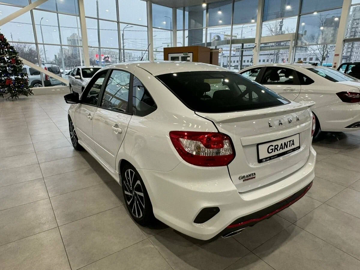 Lada Granta Sport Лифтбек в ваш город - фото №4